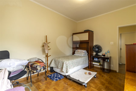 Casa à venda com 5 quartos, sendo 1 suíte, em Vila Nova Conceição, São Paulo, SP