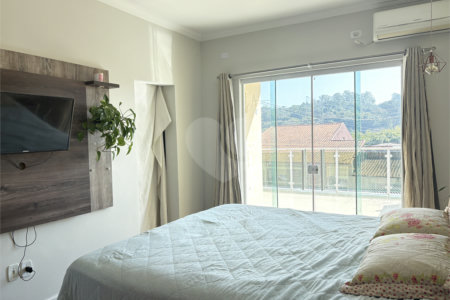 Casa à venda com 3 quartos, sendo 1 suíte,  em Cidade Jardim, Mogi das Cruzes, SP