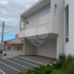 Casa à venda com 3 suítes no condomínio Residencial Parque Esplanada, Votorantim - SP