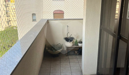 Apartamento à venda com 4 suítes em Vila Uberabinha, São Paulo, SP