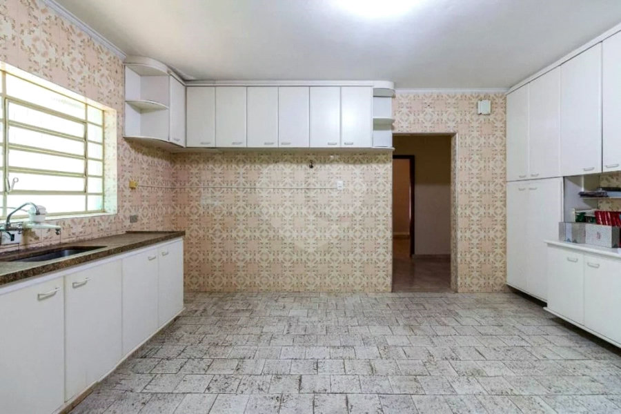 Sobrado à venda com 3 quartos em Vila Carrão, São Paulo, SP