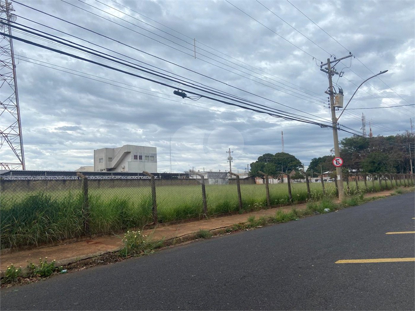 Terreno à venda em Vila Xavier (vila Xavier), Araraquara, SP