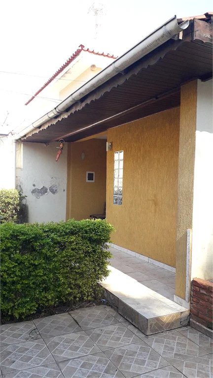Casa à venda com 5 quartos, sendo 2 suítes,  em Jardim Nadir, São Paulo, SP