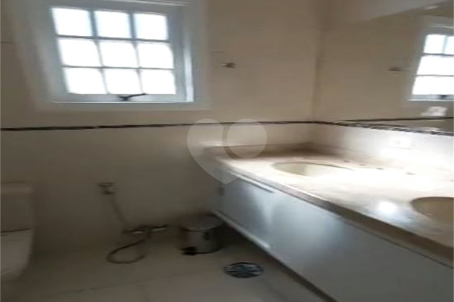 Casa à venda com 4 quartos, sendo 2 suítes,  no condomínio Res Jardim Itatinga, São Paulo - SP