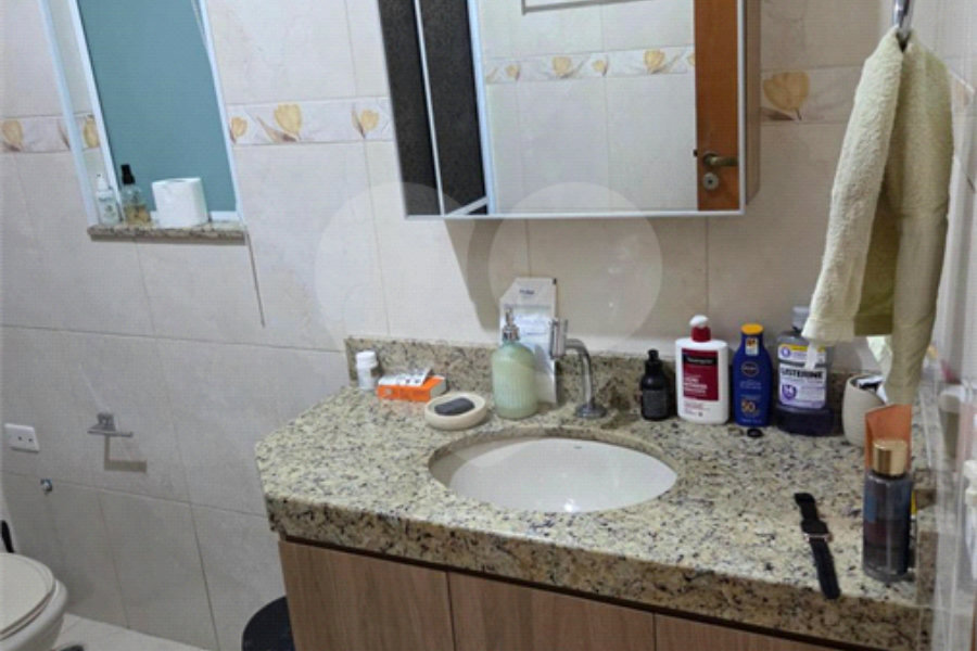 Sobrado à venda com 3 quartos, sendo 1 suíte, em Vila Gustavo, São Paulo, SP