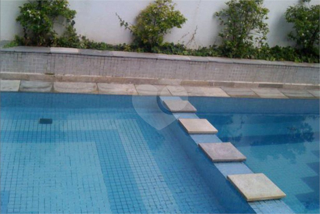 Apartamento à venda com 4 quartos, sendo 2 suítes,  em Aclimação, São Paulo, SP