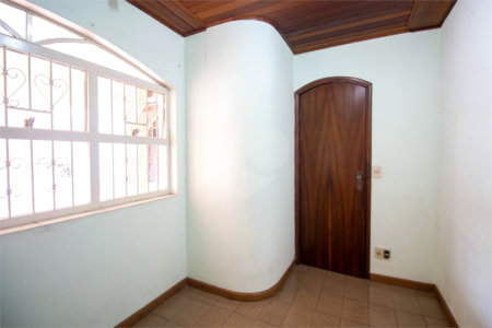 Casa à venda ou para alugar com 4 quartos, sendo 1 suíte, no Centro, São Roque, SP
