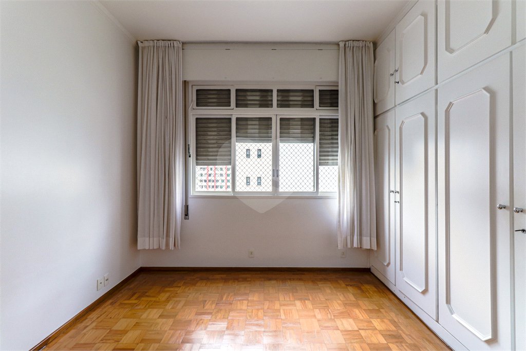 Apartamento à venda com 4 quartos, sendo 1 suíte, em Jardim Paulista, São Paulo, SP