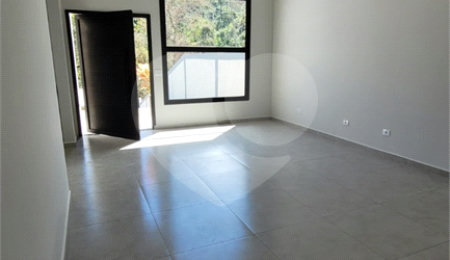 Casa à venda com 3 quartos, sendo 1 suíte,  em Pedra Vermelha (terra Preta), Mairiporã, SP