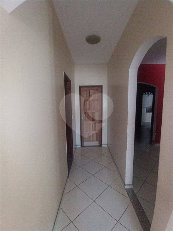 Casa à venda com 2 quartos, sendo 1 suíte, no condomínio River Plate, Rio de Janeiro - RJ