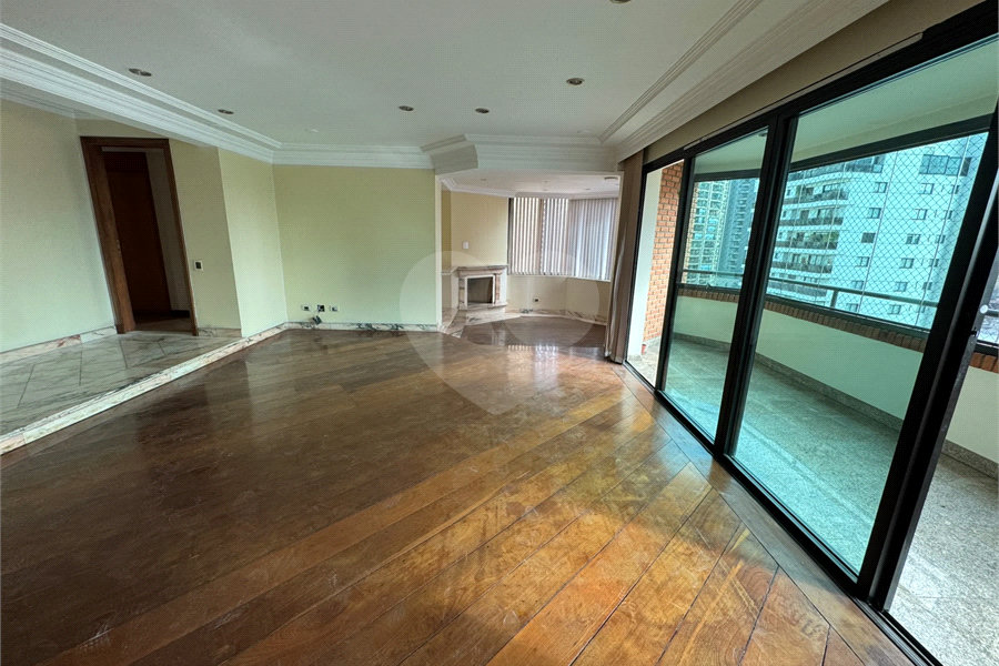 Apartamento à venda com 4 quartos, sendo 3 suítes, em Santana, São Paulo, SP