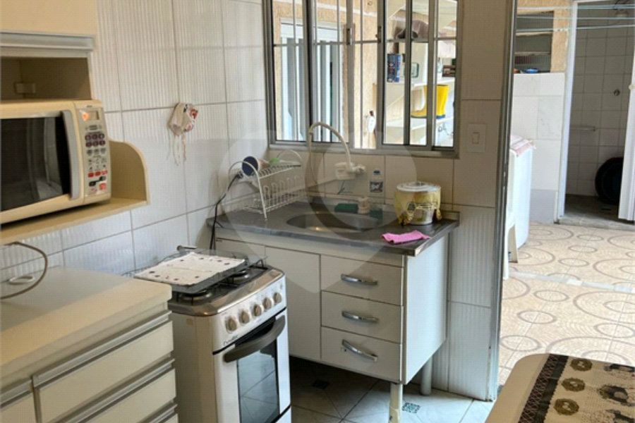 Sobrado à venda com 2 quartos, sendo 1 suíte, em Parque Edu Chaves, São Paulo, SP