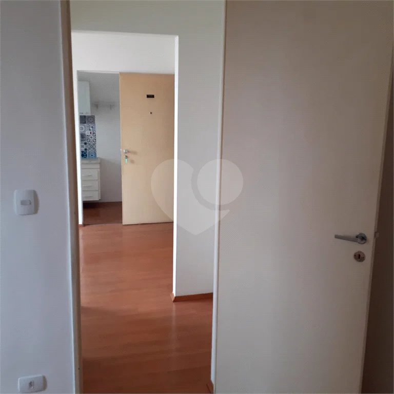 Apartamento em Santana com Sacada e Vaga de Garagem, a 650 m do Metrô