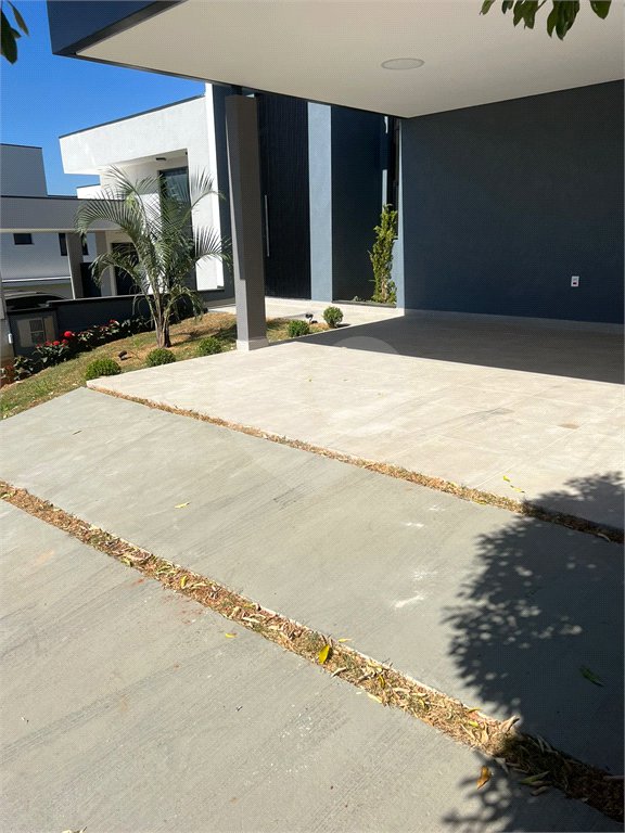 Casa à venda ou para alugar com 3 suítes em Residencial Vila Victoria, Itupeva, SP