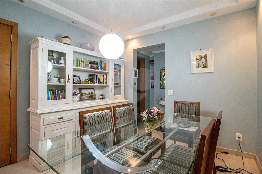 Apartamento à venda com 4 quartos, sendo 2 suítes, em Jardim Prudência, São Paulo, SP