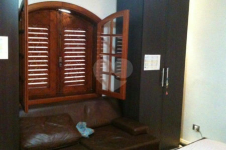 Sobrado à venda com 4 suítes em Vila Mariza Mazzei, São Paulo, SP