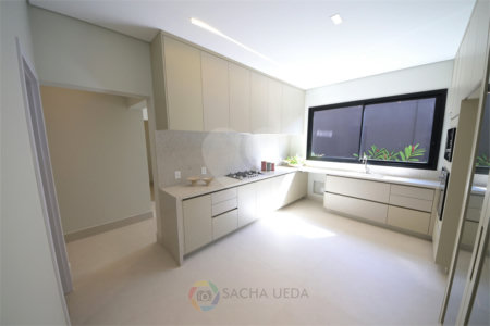 Casa à venda com 4 suítes no condomínio Villa dos Pinheiros, Indaiatuba - SP