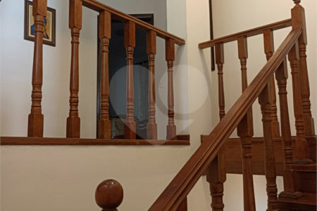 Sobrado à venda com 5 quartos, sendo 4 suítes,  em Rolinópolis, São Paulo, SP