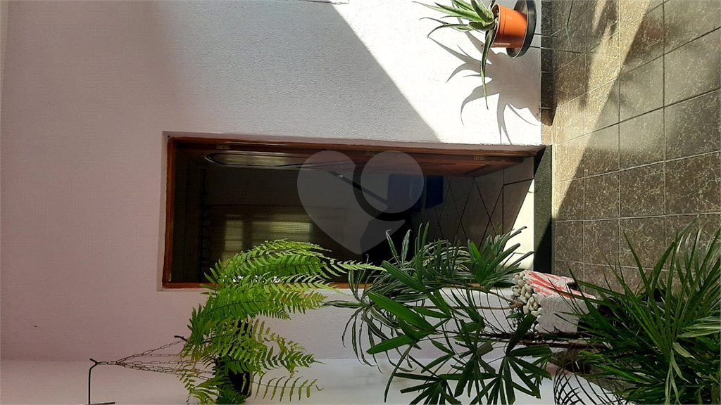 Casa à venda com 3 quartos, sendo 1 suíte, em Vila Industrial, Mogi das Cruzes, SP