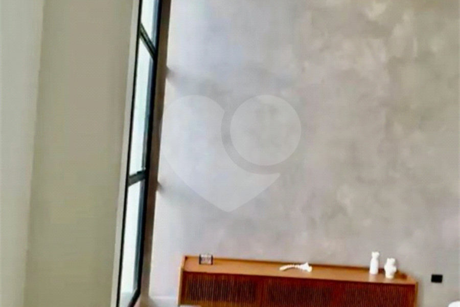 Sobrado à venda com 3 suítes em Portal dos Pássaros I, Boituva, SP