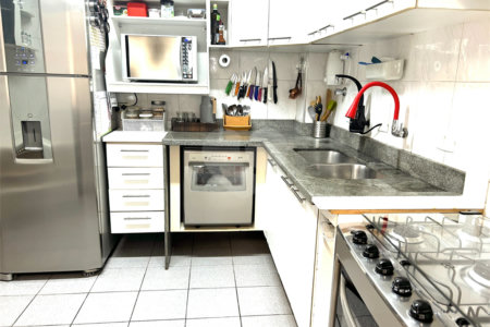 Apartamento à venda com 3 suítes em Campo Belo, São Paulo, SP