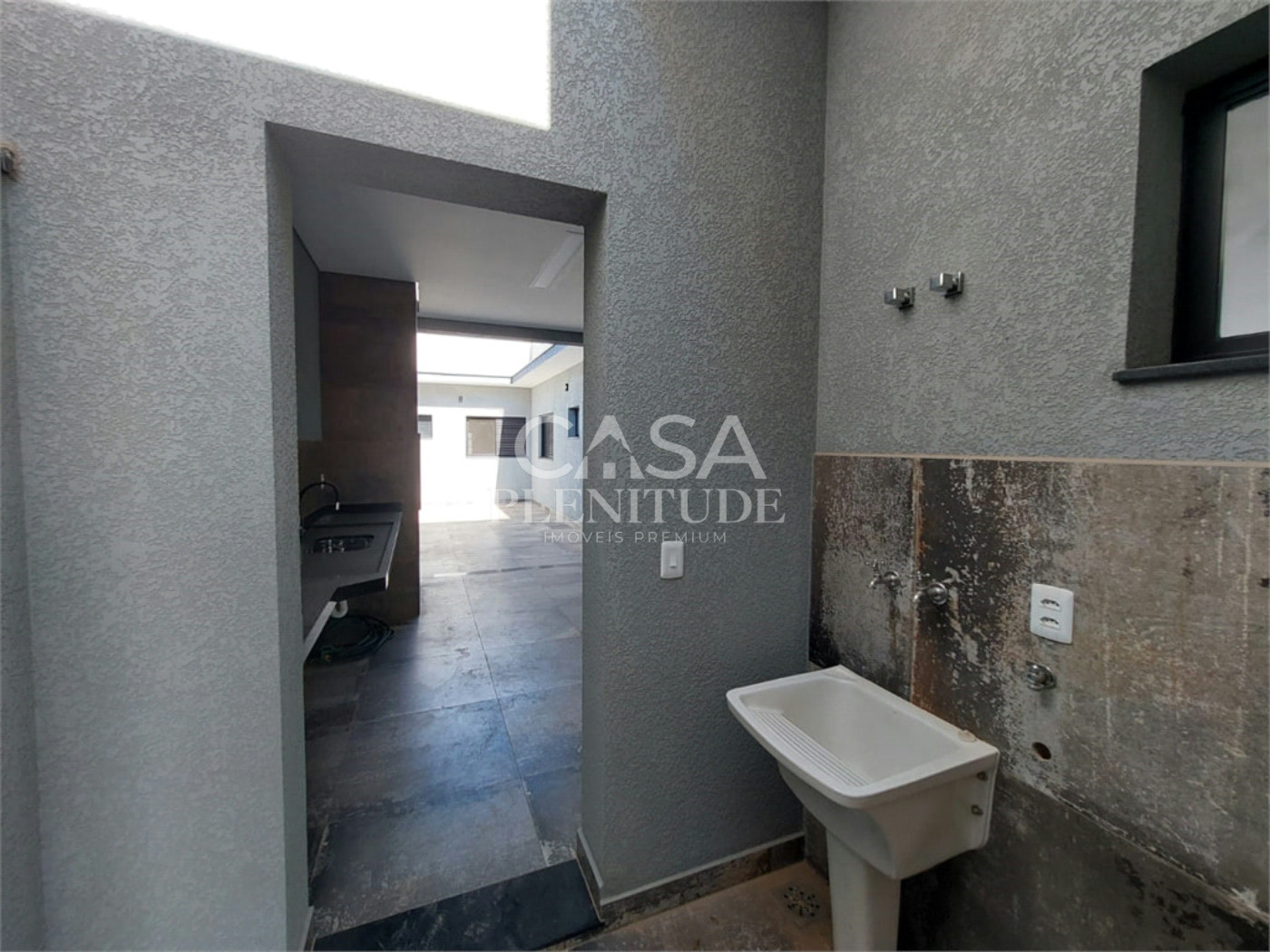 Casa em condomínio à venda com 3 quartos, sendo 1 suíte, em Wanel Ville, Sorocaba, SP