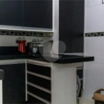 Casa à venda com 3 quartos, sendo 1 suíte,  no condomínio Rafaela I, São Paulo - SP