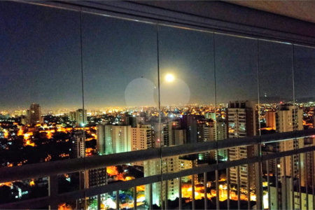 Apartamento à venda com 3 suítes em Santa Teresinha, São Paulo, SP