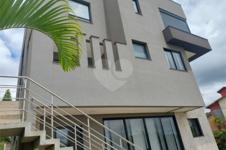 Casa à venda com 3 quartos, sendo 2 suítes, no condomínio Ibiaram 1, Itupeva - SP