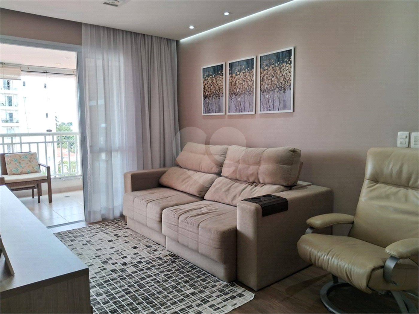 Apartamento à venda com 3 quartos, sendo 1 suíte, em Vila Dom Pedro Ii, São Paulo, SP