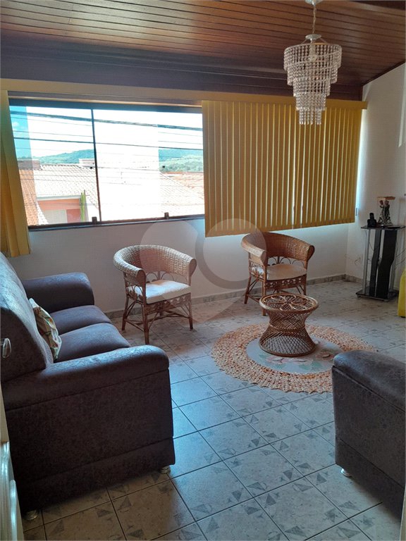 Casa à venda com 3 quartos, sendo 1 suíte, em Jardim Aeroporto I, Itu, SP