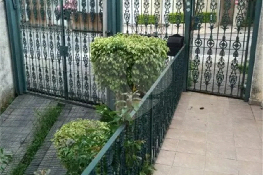 Sobrado à venda com 3 quartos, sendo 1 suíte, em Tremembé, São Paulo, SP