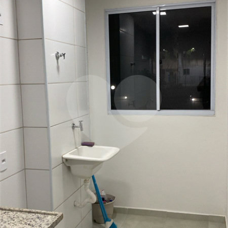 Apartamento à venda com 2 quartos, sendo 1 suíte,  em Jardim dos Manacás, Araraquara, SP