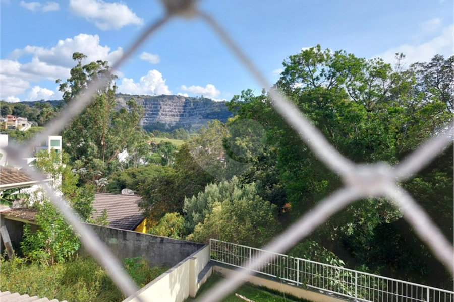 Casa à venda com 3 quartos, sendo 1 suíte, em Barreiro, Mairiporã, SP
