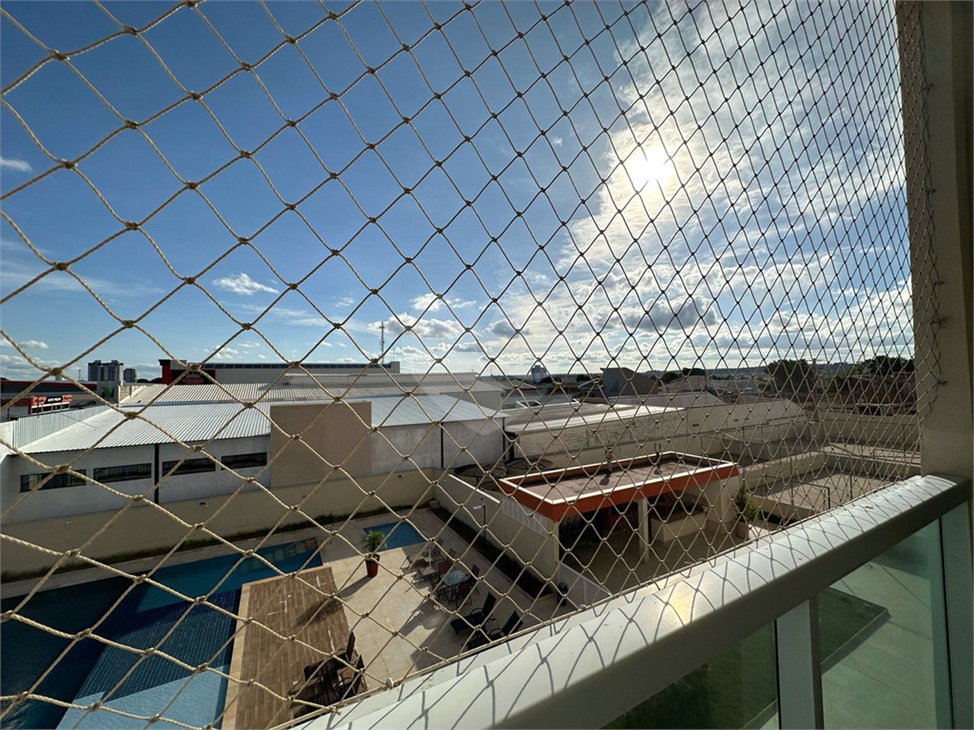 Apartamento à venda com 3 quartos, sendo 1 suíte, em Vila Macia, Itapetininga, SP