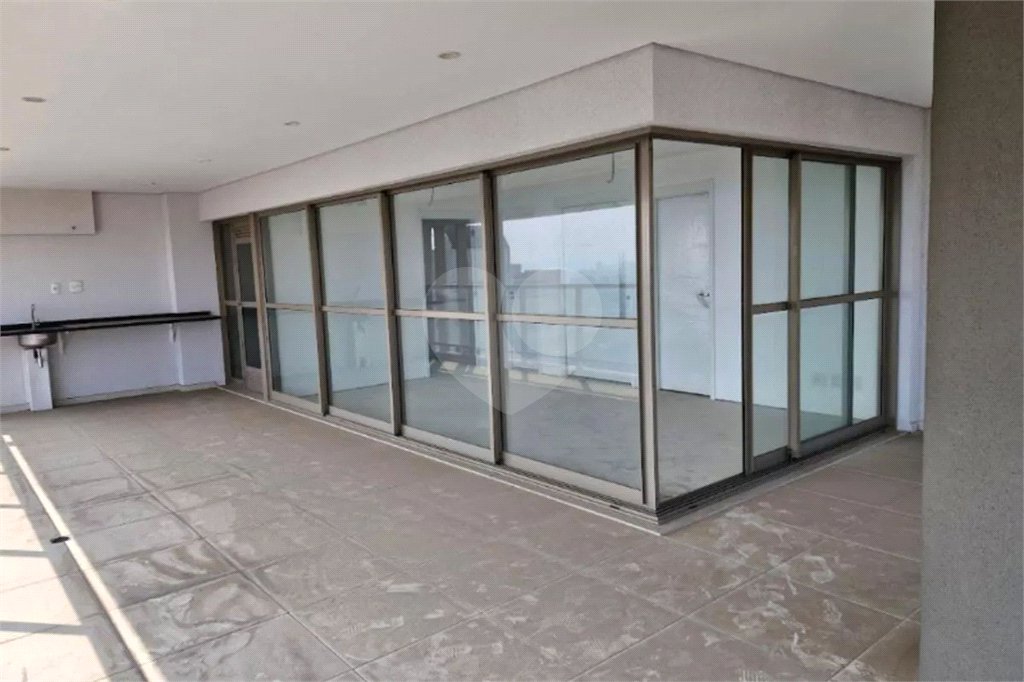 Apartamento à venda com 3 suítes em Sumarezinho, São Paulo, SP