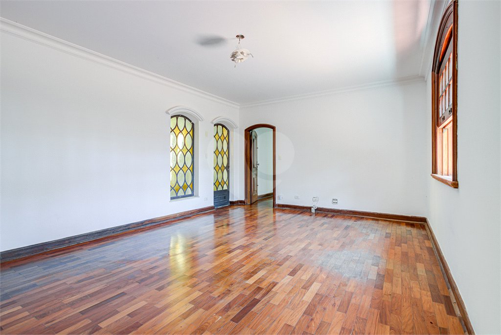 Casa à venda com 5 quartos, sendo 3 suítes, em Alto da Boa Vista, São Paulo, SP