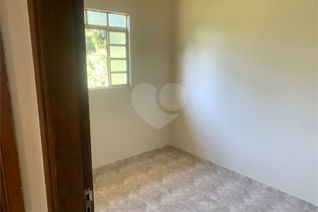 Chácara à venda com 2 quartos em Jardim Residencial Bela Vista, Dois Córregos, SP