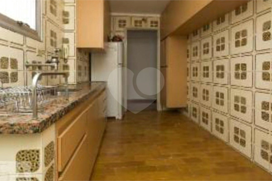 Apartamento à venda com 4 quartos, sendo 1 suíte, em Cambuci, São Paulo, SP