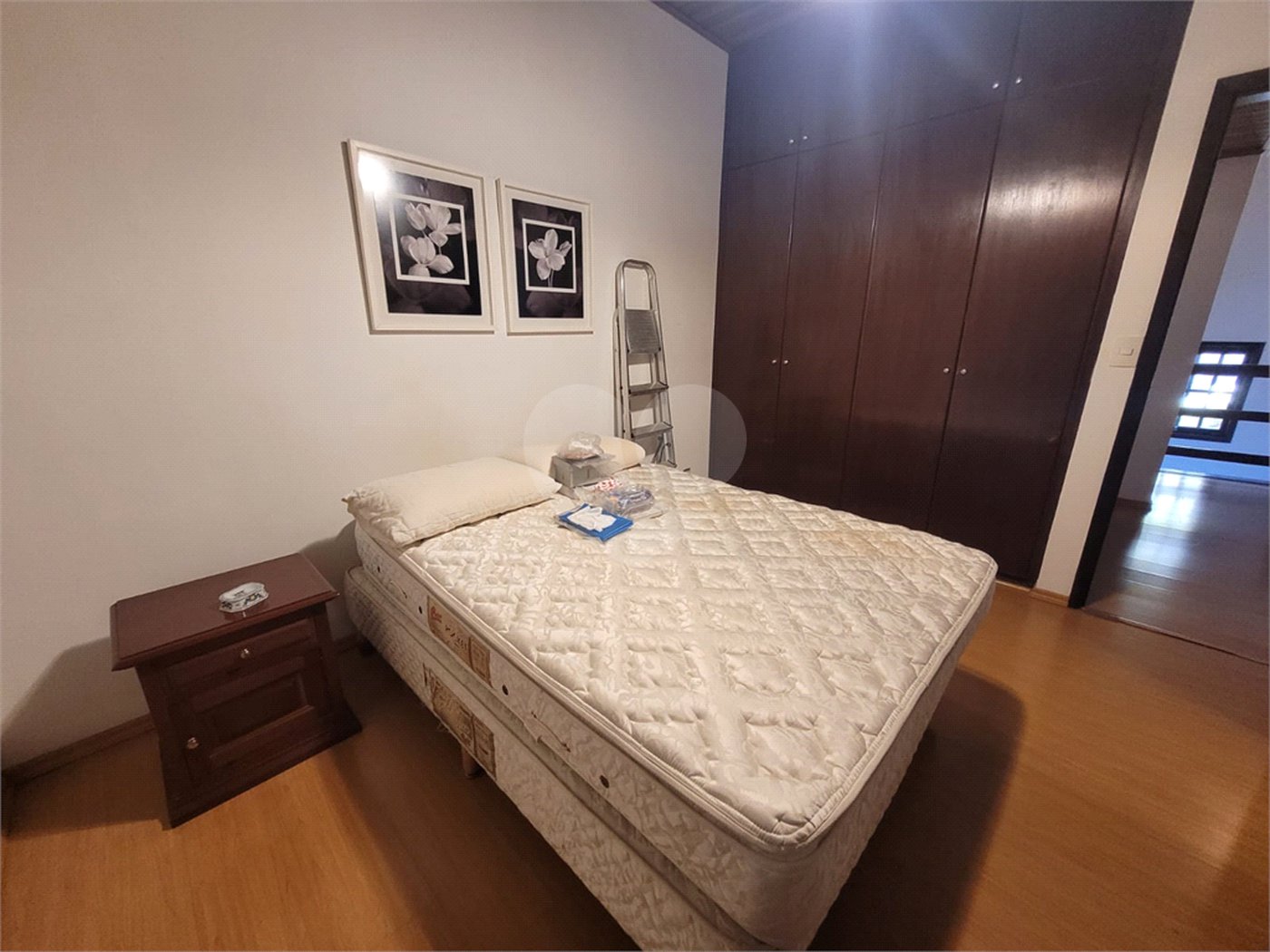 Casa à venda com 3 quartos, sendo 1 suíte, no condomínio Alpes da Cantareira, Mairiporã - SP