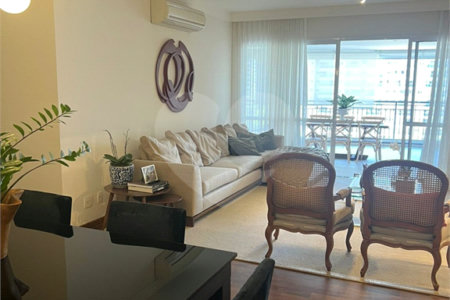 Apartamento à venda com 4 quartos, sendo 2 suítes,  em Brooklin Paulista, São Paulo, SP