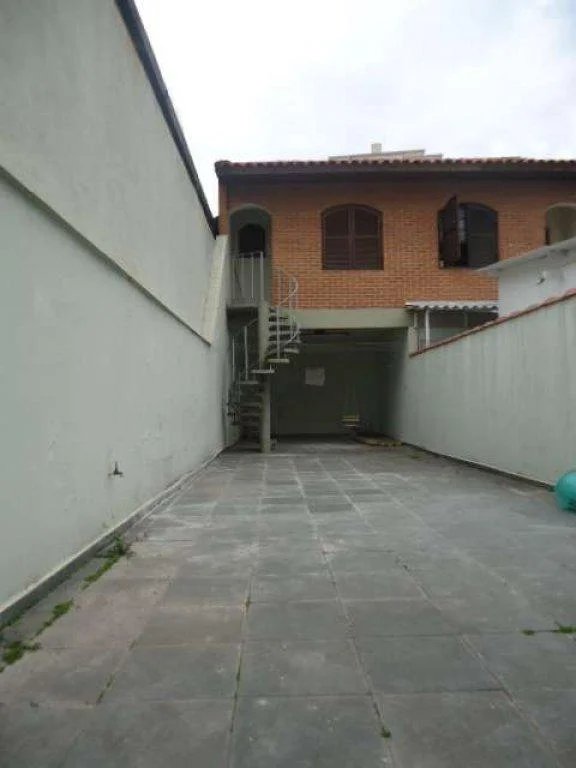 Sobrado à venda com 3 suítes em Vila Gomes, São Paulo, SP