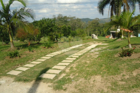 Chácara à venda com 3 quartos, sendo 1 suíte,  em Planalto Verde, São Roque, SP