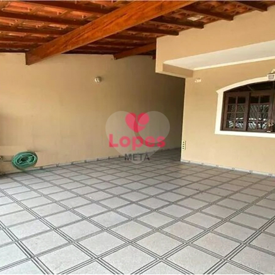 Casa à venda com 3 quartos, sendo 1 suíte, em Jardim das Indústrias, São José dos Campos, SP
