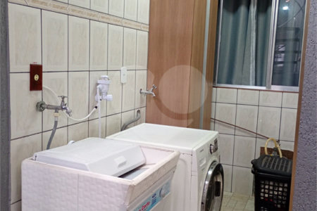 Sobrado à venda com 2 suítes em Parque Oratório, Santo André, SP