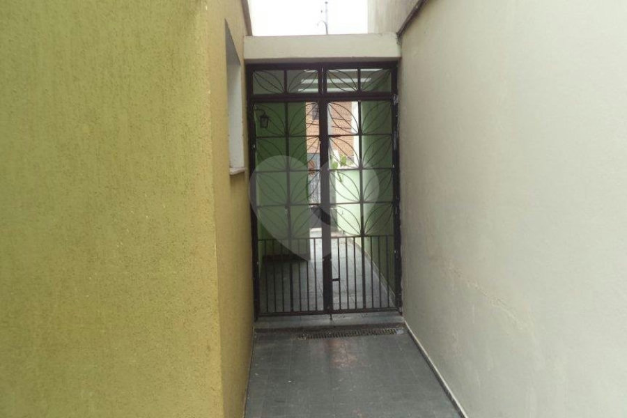 Sobrado à venda com 3 quartos, sendo 1 suíte, em Parada Inglesa, São Paulo, SP