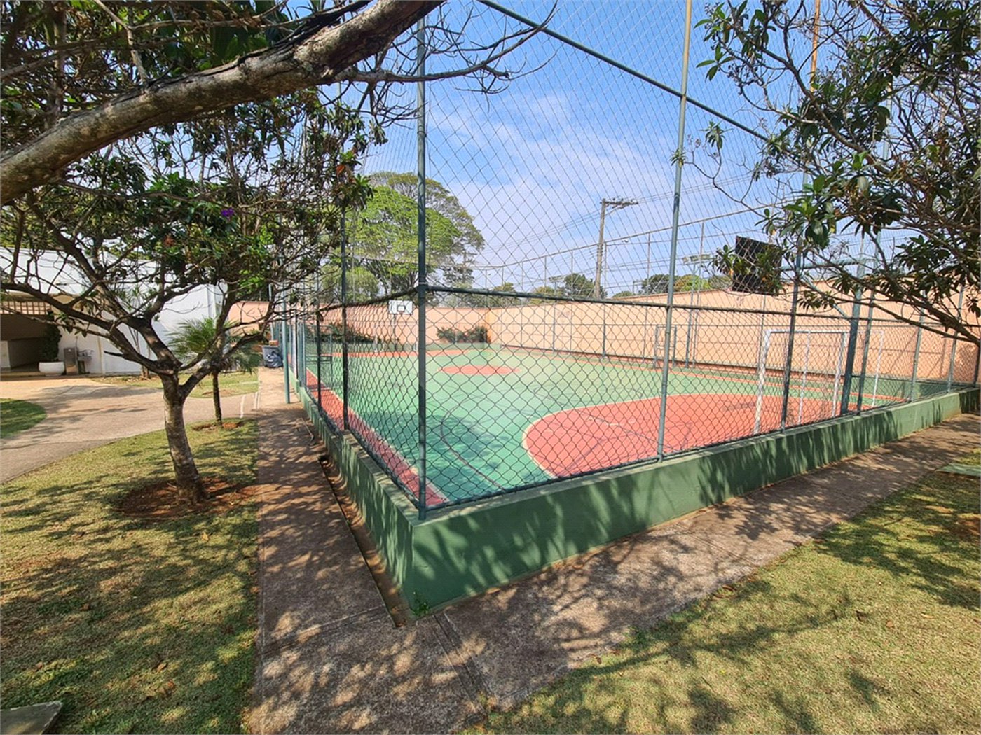 Casa à venda com 3 suítes no condomínio Vila do Bosque, Sorocaba - SP