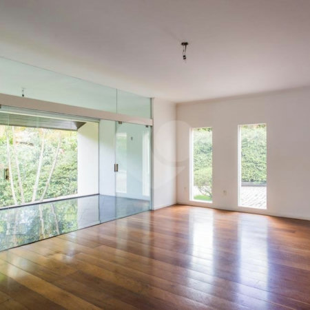 Casa para alugar com 4 suítes no condomínio Chácara Flora, São Paulo - SP