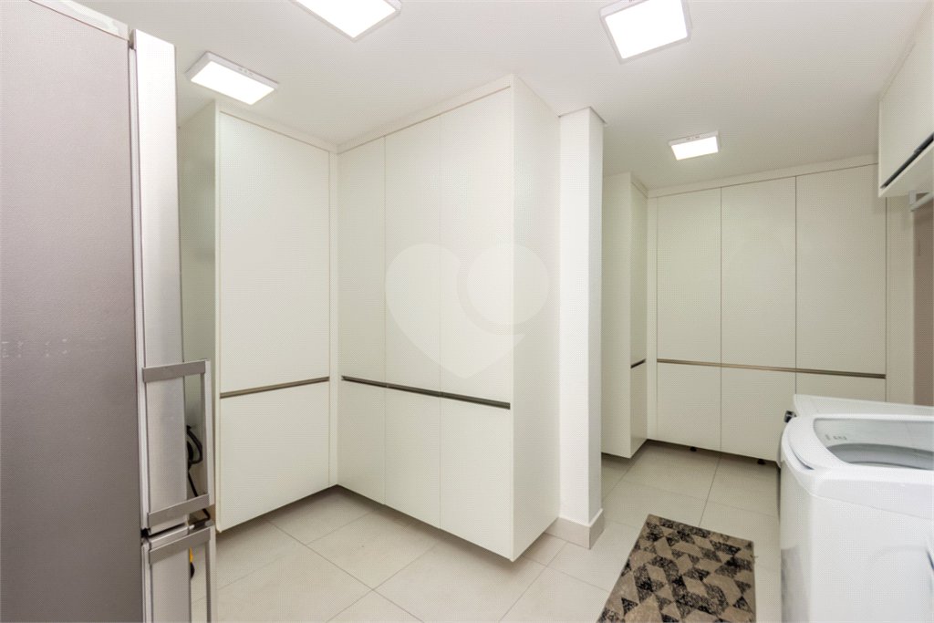 Casa à venda com 3 suítes no condomínio Reserva 8, São Paulo - SP