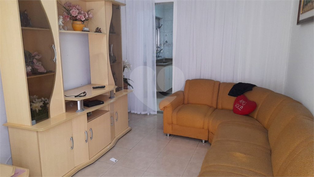 Casa de Vila à venda com 3 quartos, sendo 1 suíte, em Pari, São Paulo, SP